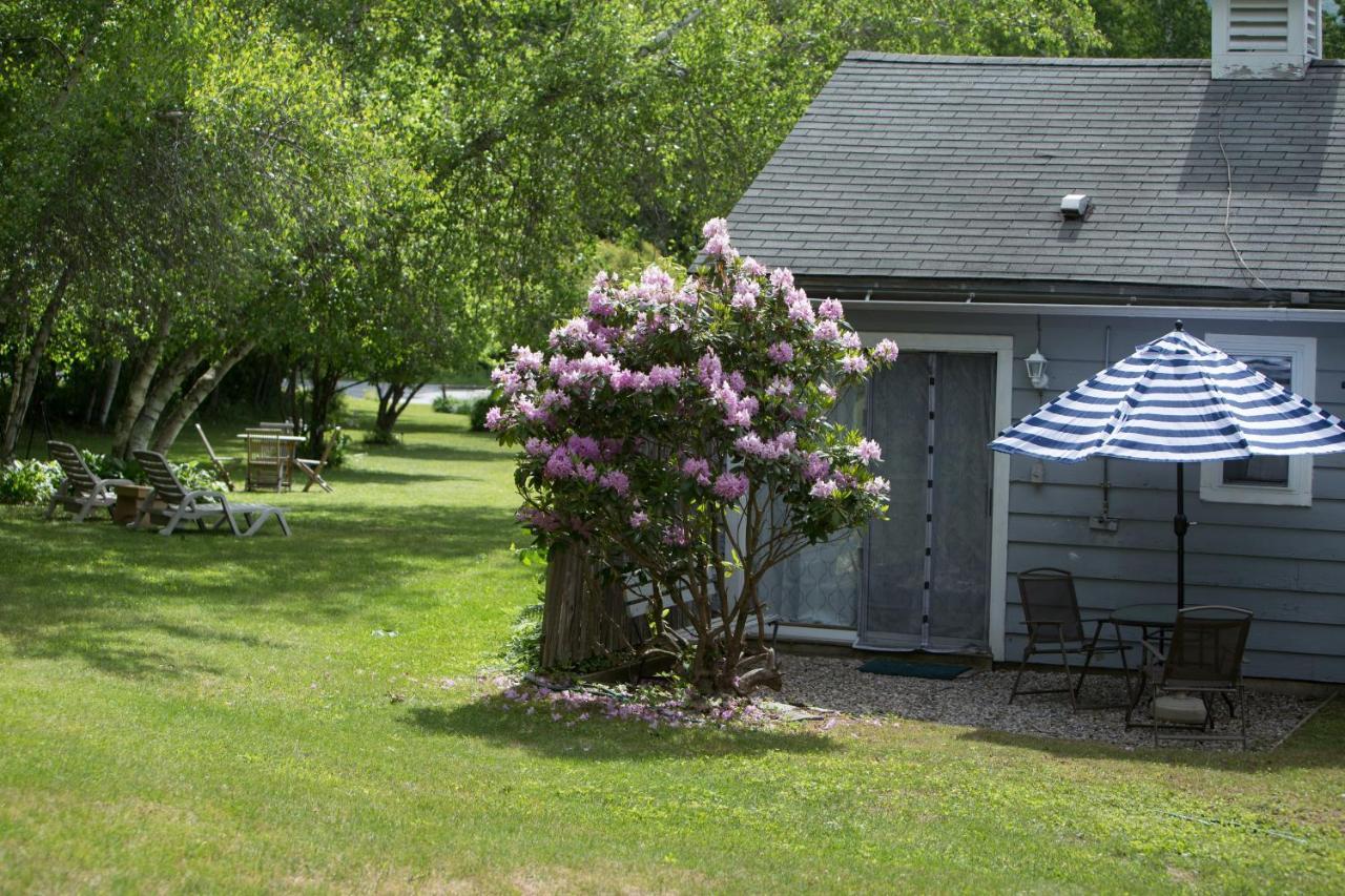 Governor'S Rock Motel Shaftsbury Bagian luar foto