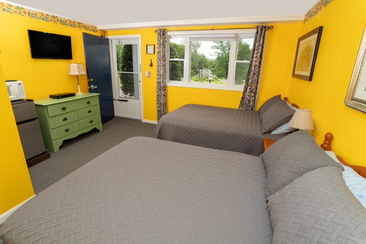 Governor'S Rock Motel Shaftsbury Bagian luar foto