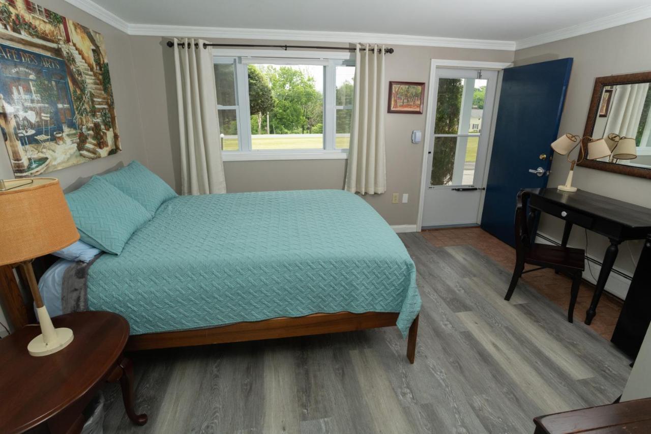 Governor'S Rock Motel Shaftsbury Bagian luar foto